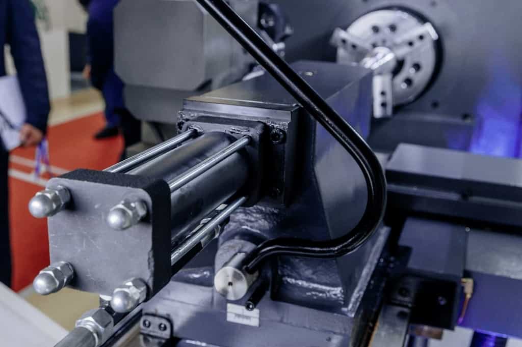 Токарный станок ЧПУ с горизонтальной станиной MetalTec NEXT 50х1000 (KND)