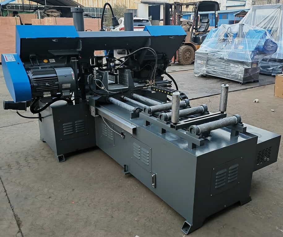 Автоматический колонный ленточнопильный станок MetalTec BS 500 CA