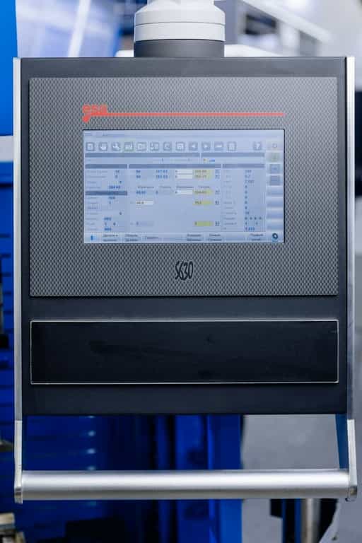 Листогибочный пресс с ЧПУ ESA630S MetalTec HBC 90/2500