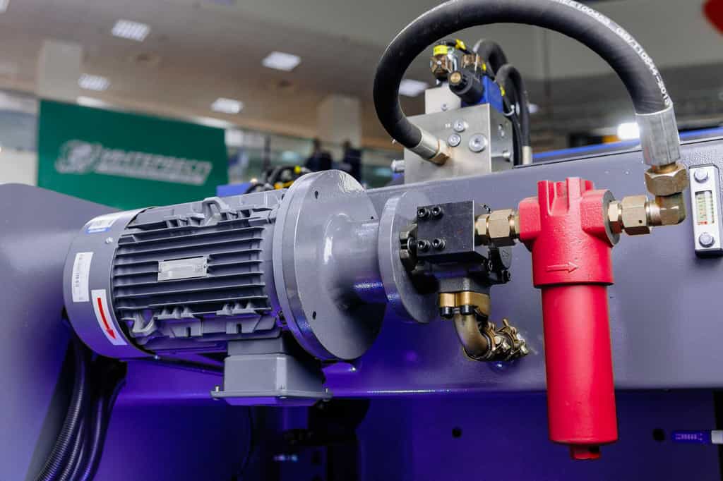 Листогибочный пресс с ЧПУ МТ-15 MetalTec HBС 110/2500