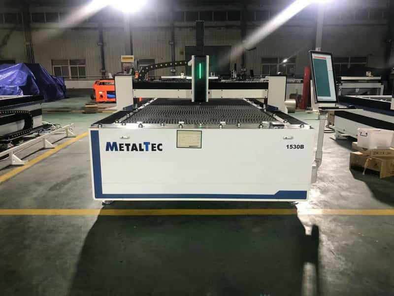 Лазерный станок для резки металла MetalTec 1530B (3000W)