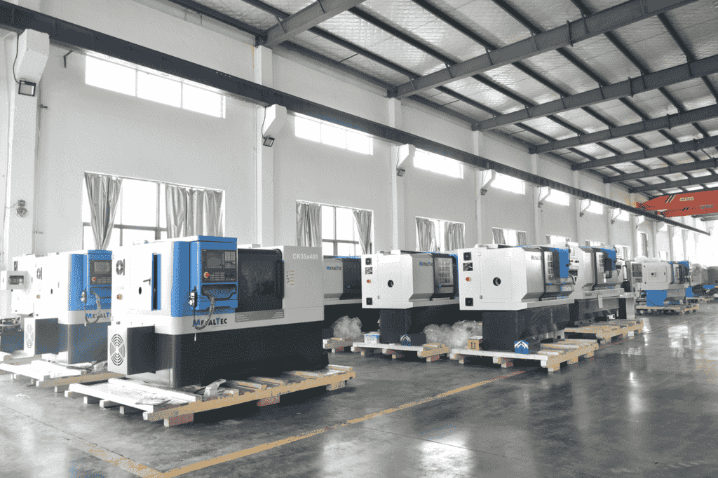 Токарный станок ЧПУ с горизонтальной станиной MetalTec CK 35 x 400 (Комплектация ПРОМ+)